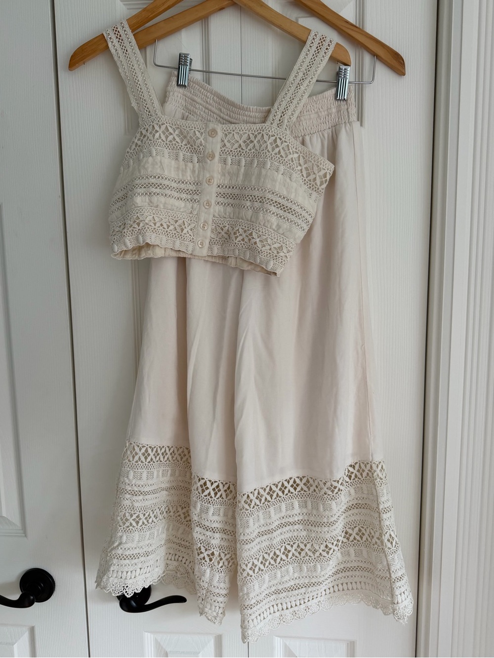 American Eagle Cream Crochet Lace Two-Piece Set – Top S / Pants XS